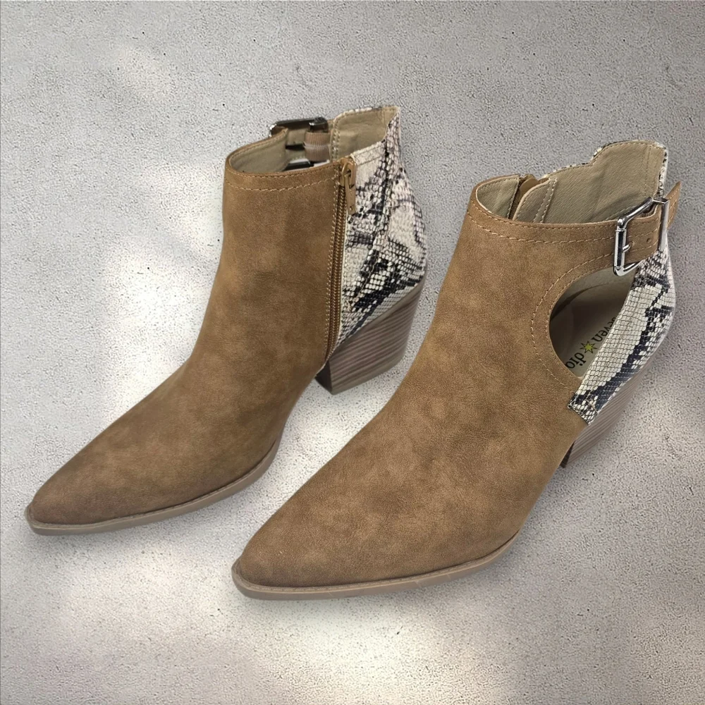 Seven Dials‎ Queensbury Snake Embossed Bootie Boots Size 10
